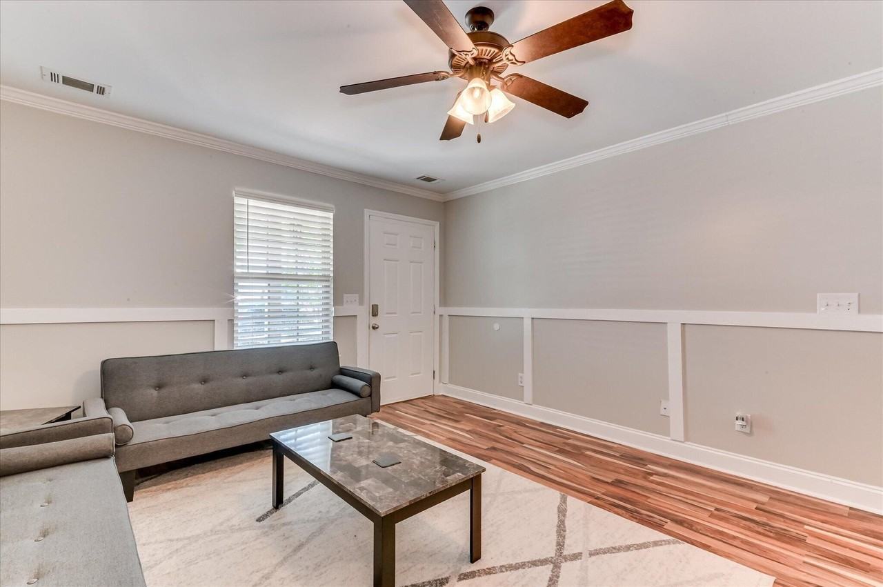 3152 Bilston Dr - Photo 5 of 37