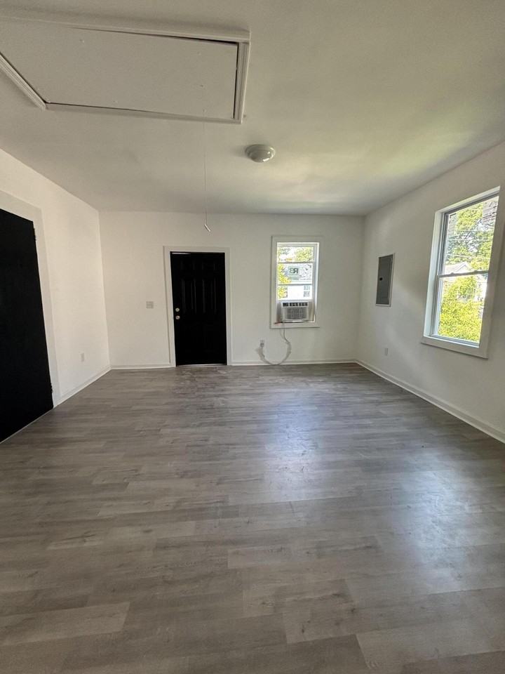 1744 Hicks St - Photo 5 of 18