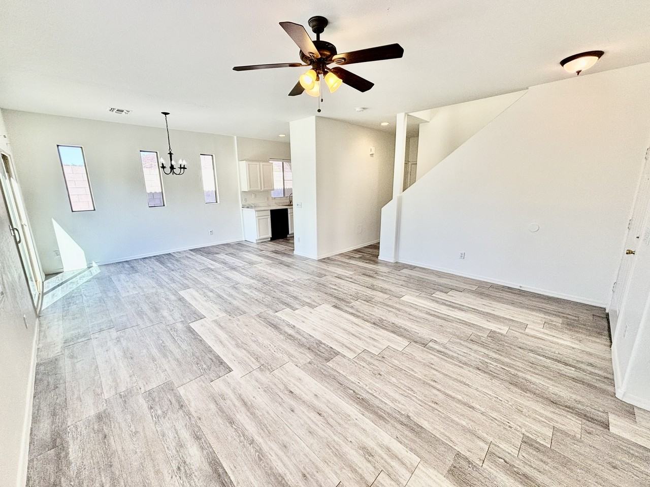 3018 W Sands Dr #1 - Photo 3 of 34