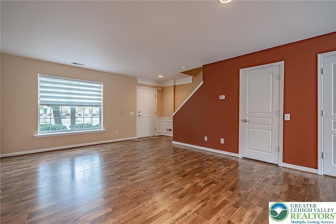 1396 Artisan Ct - Photo 3 of 11