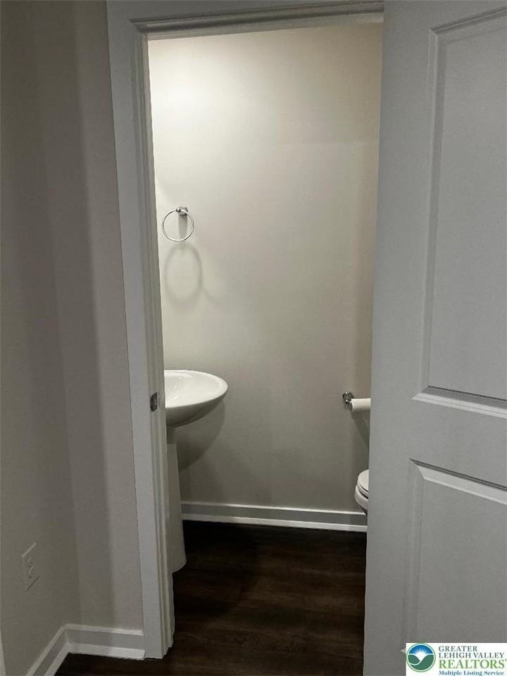 7511 Clayton Ave - Photo 6 of 22