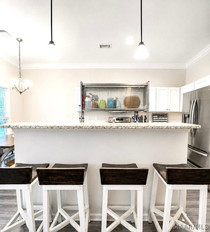1848 Landing Pl - Photo 3 of 20