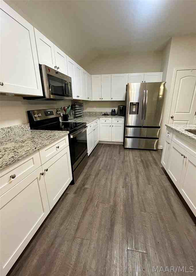 1848 Landing Pl - Photo 5 of 20