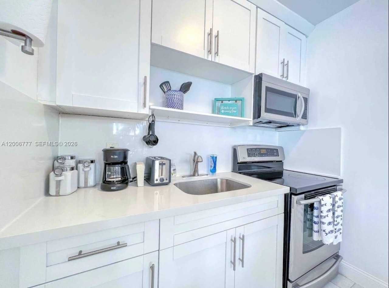 326 Wilson St #205 - Photo 3 of 11