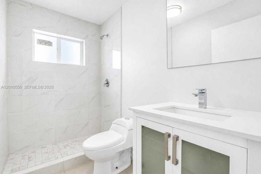 1180 Nw 67th St #1 - Photo 5 of 30