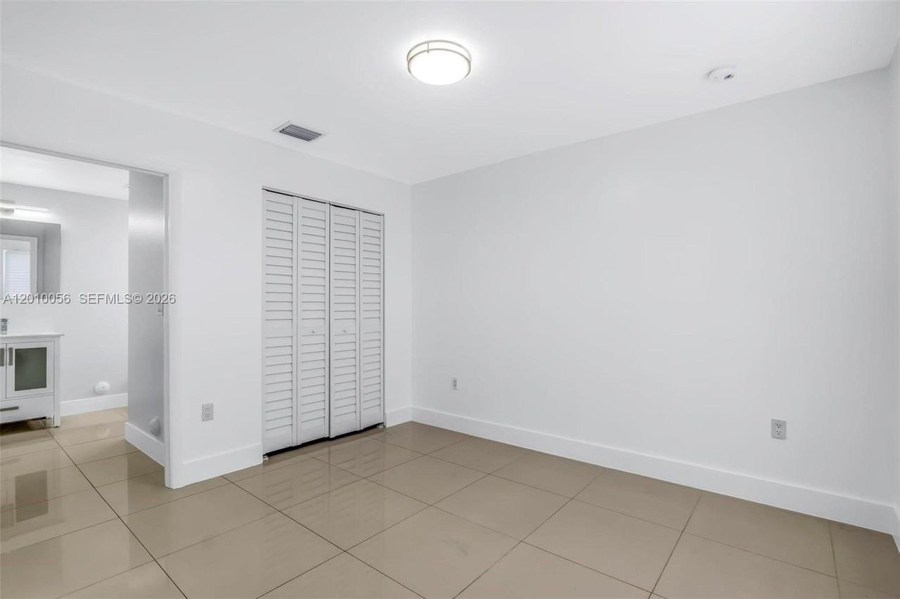 1180 Nw 67th St #1 - Photo 7 of 30