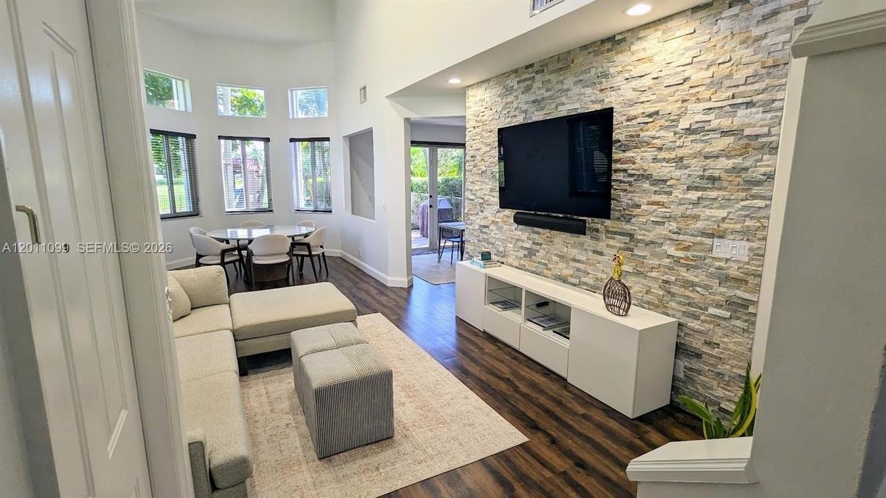1181 Sw 158th Ave #1181 - Photo 5 of 50
