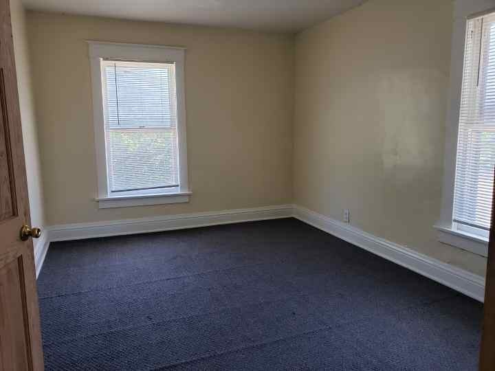 720 W 9th St - Photo 7 of 14