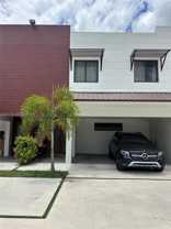 958 Nw 10th St #4 - Photo 1 of 1