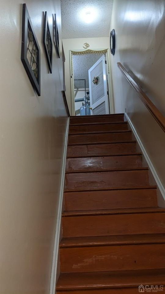 7 Newburgh Dr - Photo 4 of 20