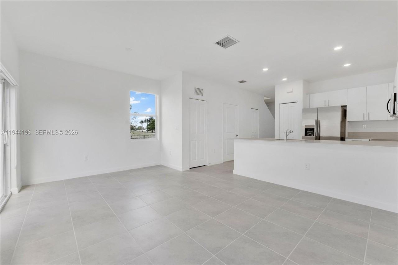 12168 Sw 268th St - Photo 2 of 8