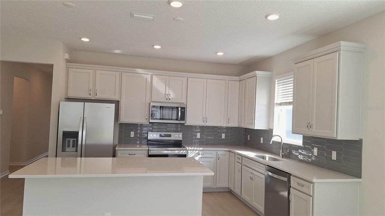 2084 Branched Oak Rd - Photo 4 of 27