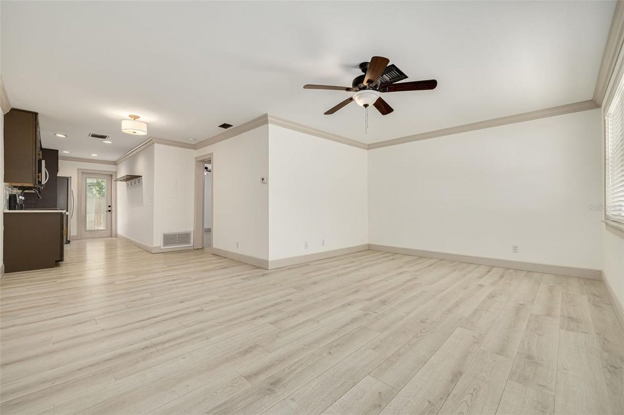 535 32nd Ave N #5 - Photo 5 of 26