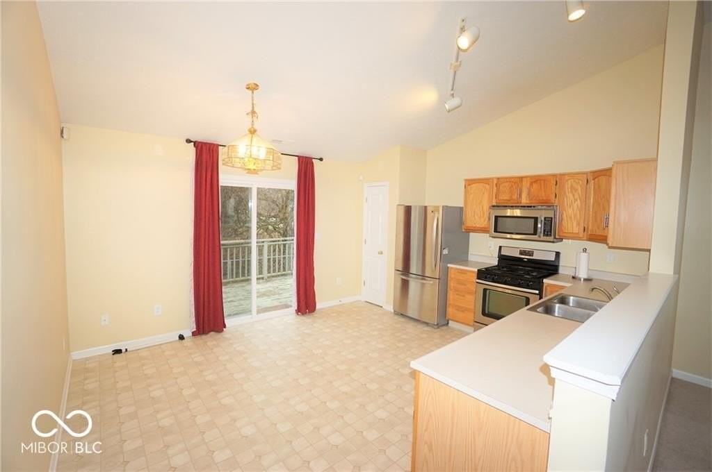 2420 Treasury Row - Photo 5 of 15