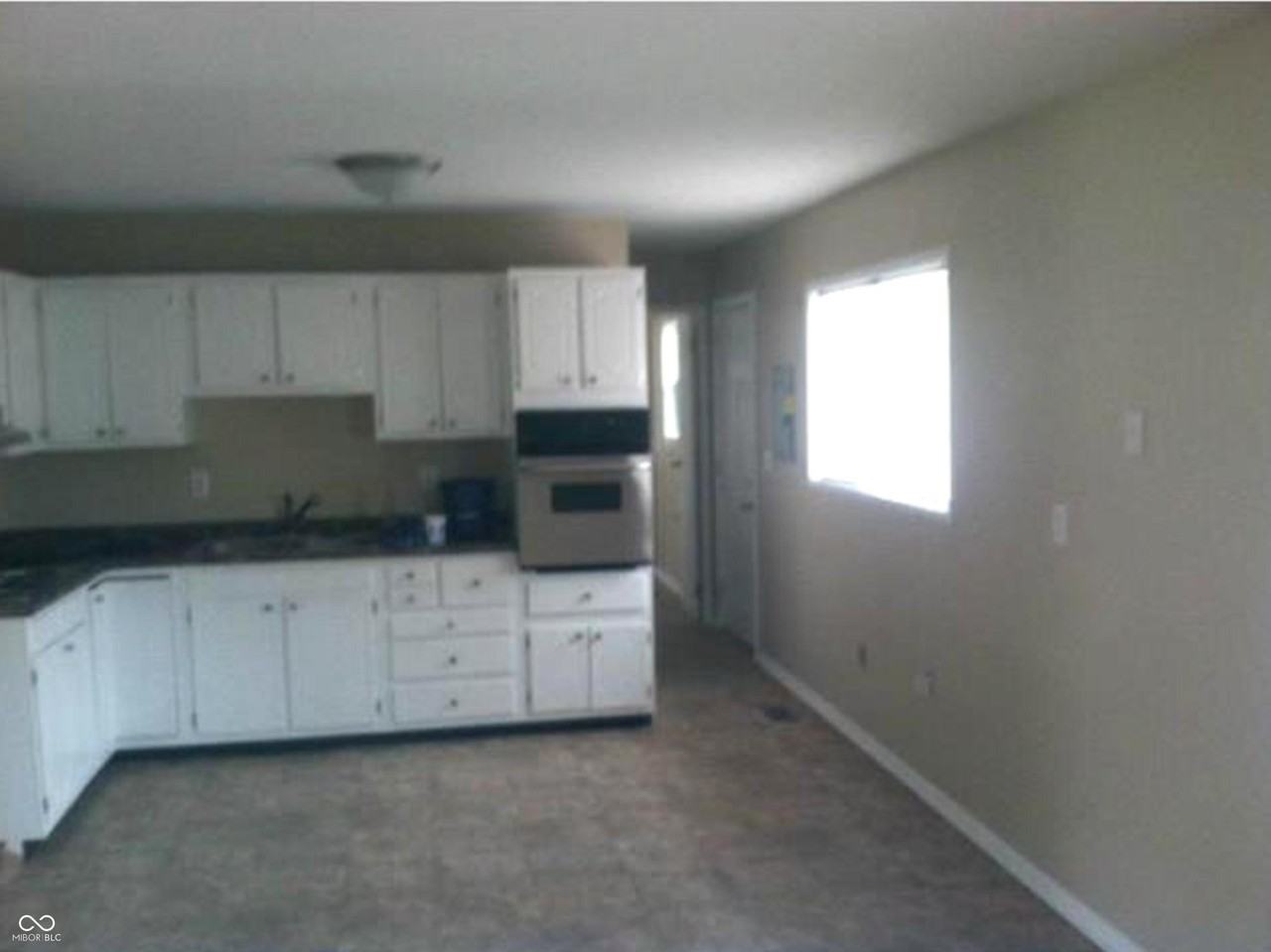 7526 Ruskin Pl - Photo 4 of 10