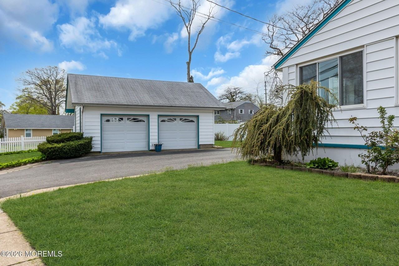 1700 6th Ave - Photo 7 of 50