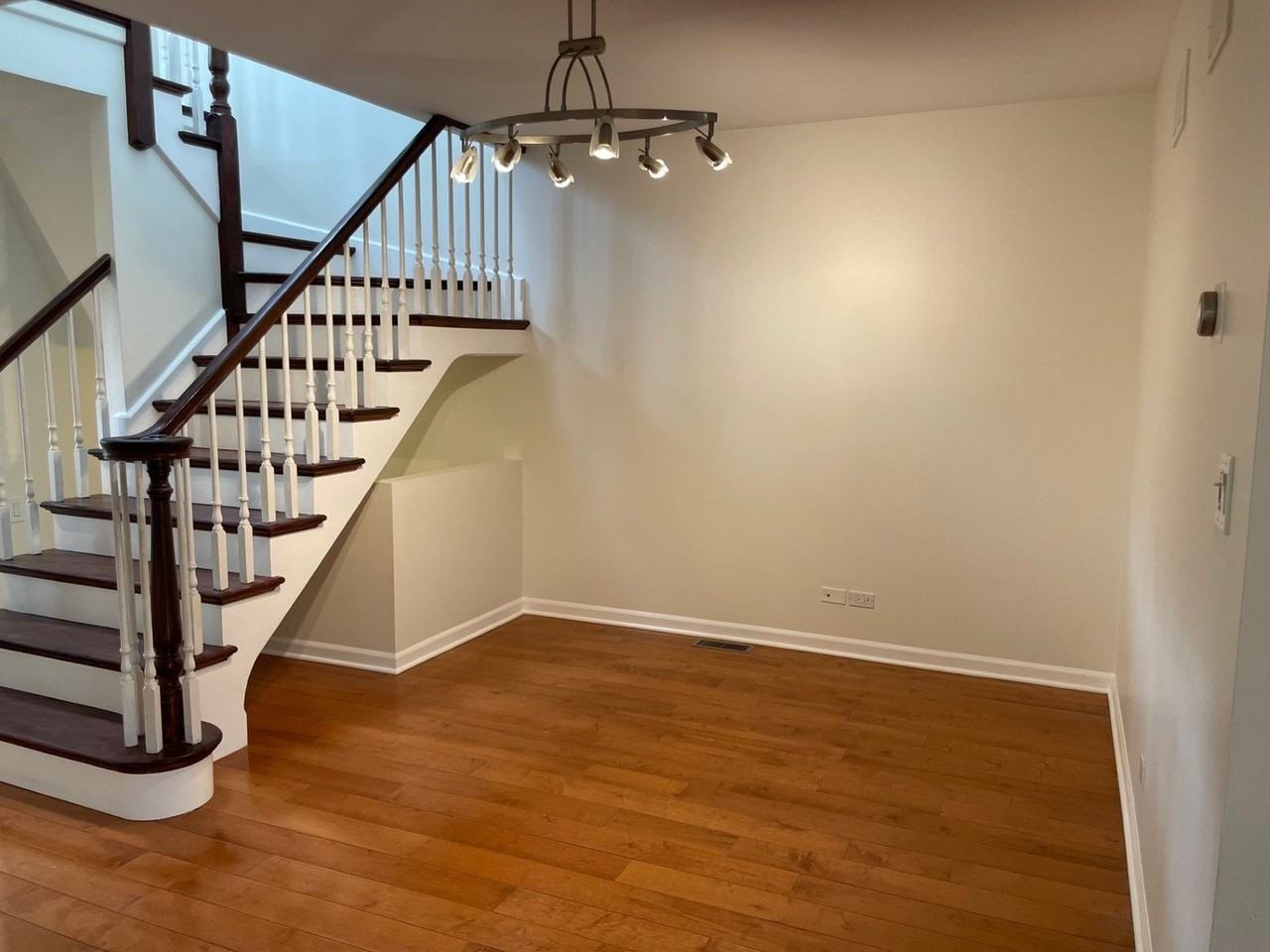 3125 Lake Ave - Photo 3 of 12