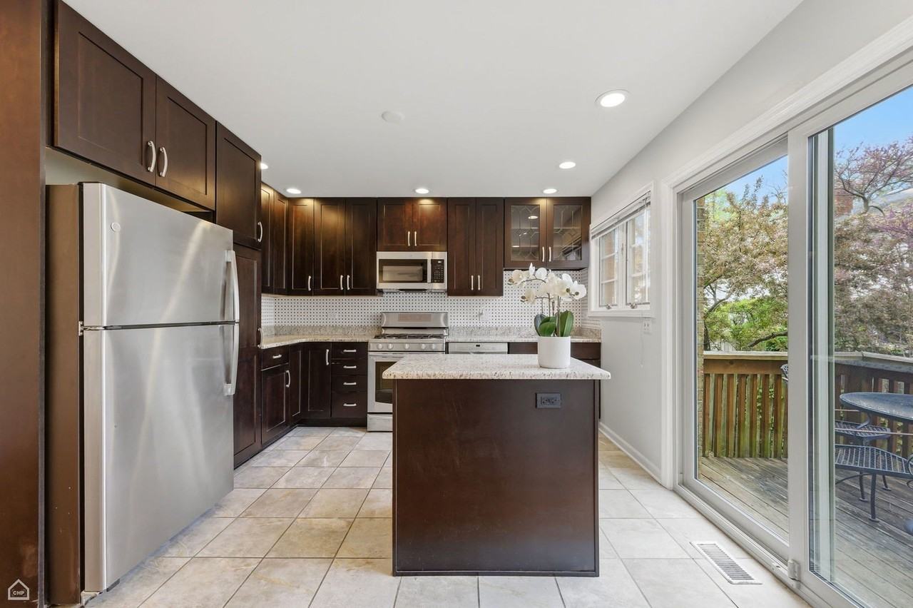 3125 Lake Ave - Photo 5 of 12