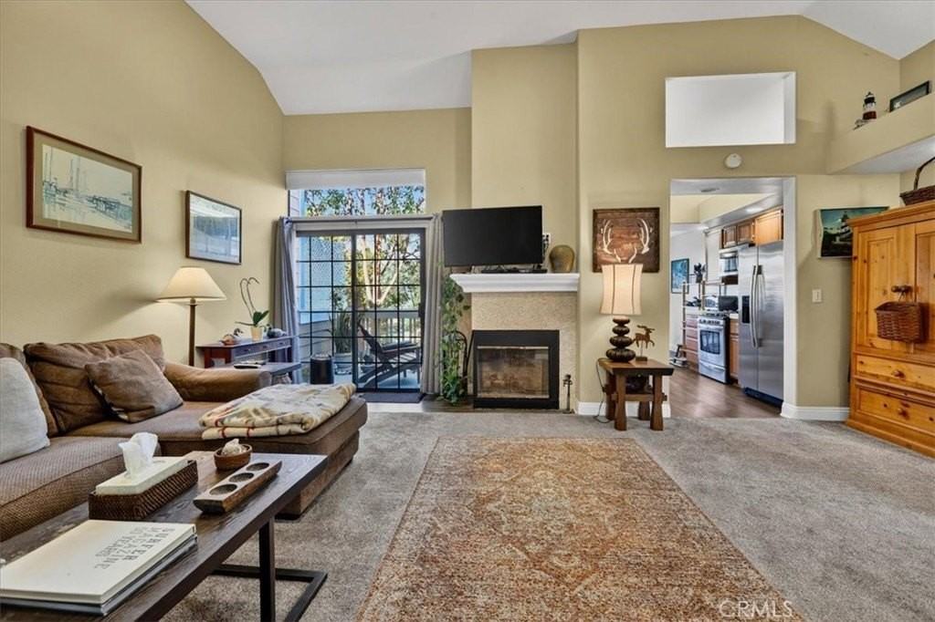 20262 Billingsgate Ln #202 - Photo 4 of 46