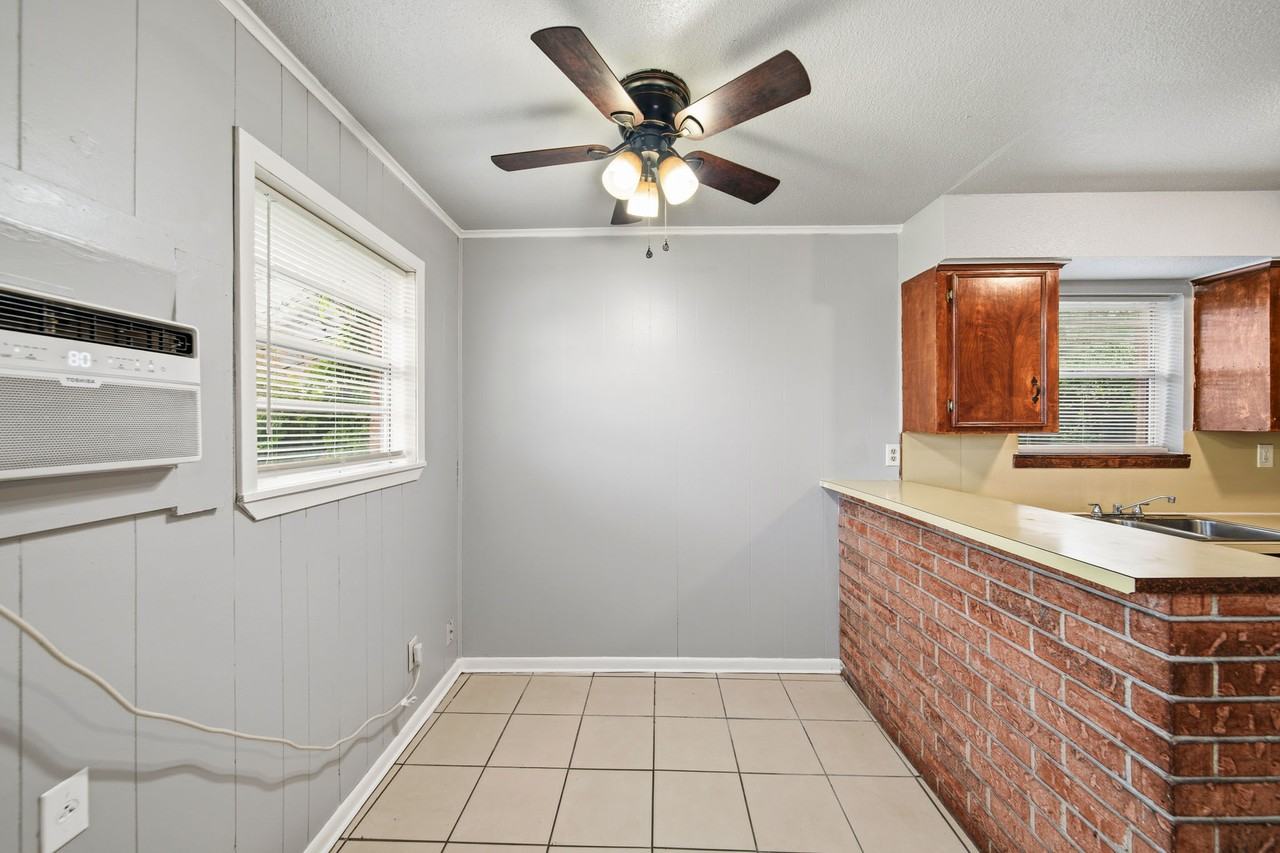 6116 1/2 Octavia St #1-2 - Photo 4 of 17