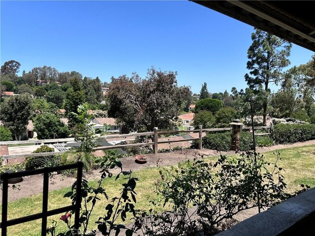 3274 San Amadeo #A - Photo 4 of 33