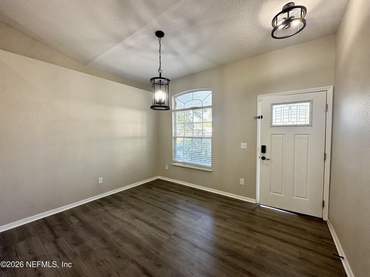 1559 Irishwood Ct - Photo 3 of 24
