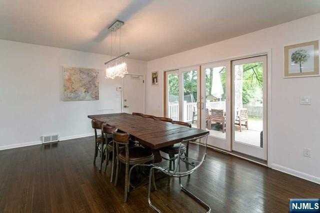 2 Monument Pl - Photo 5 of 20
