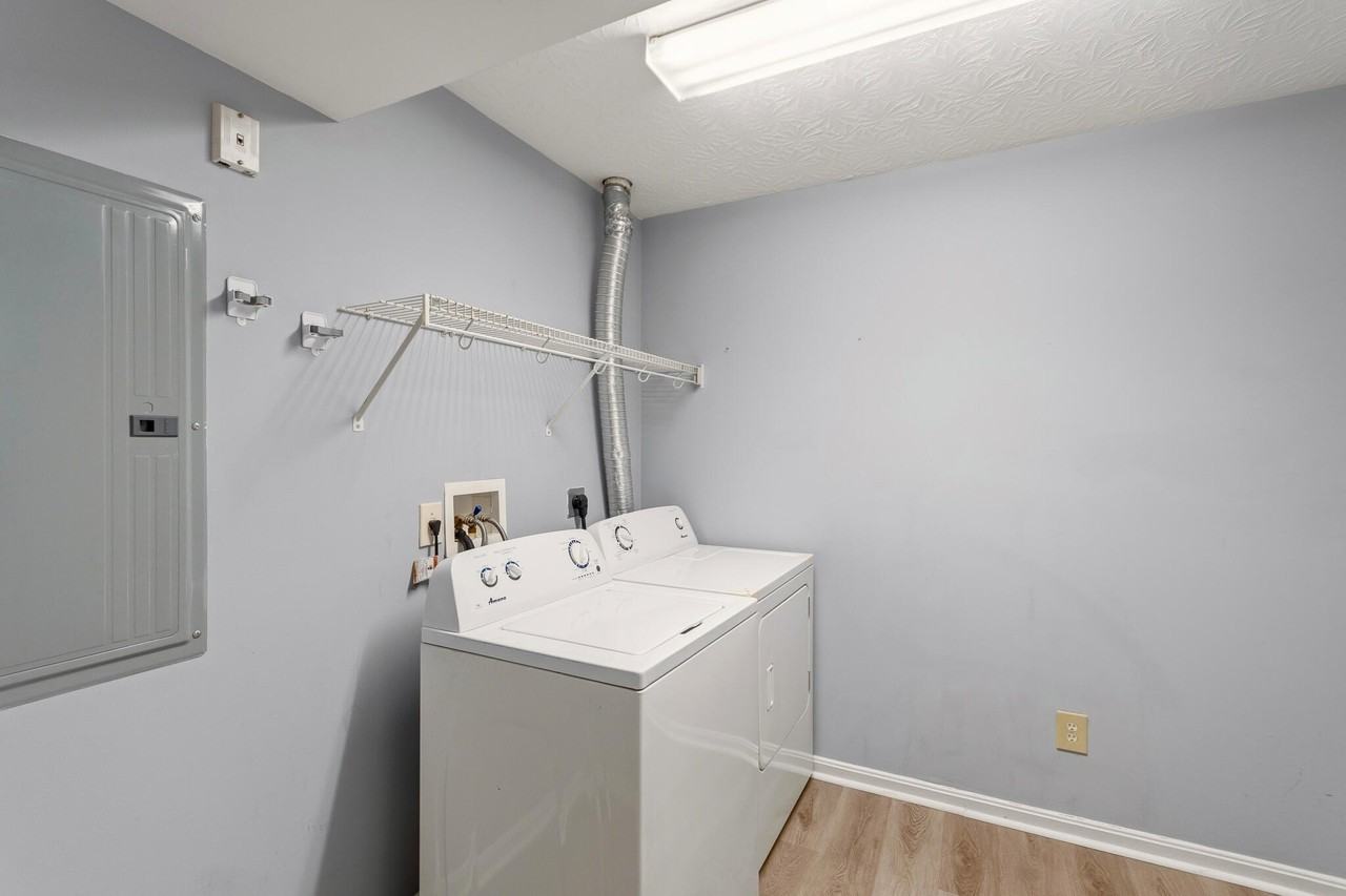 1612 Ashley Ct #102 - Photo 4 of 4
