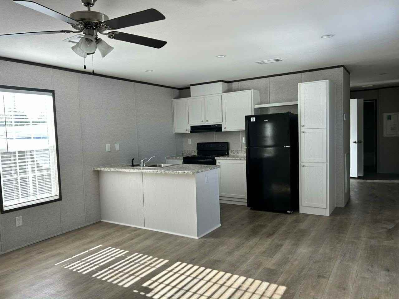 37947 12th Ave #37947 - Photo 3 of 12