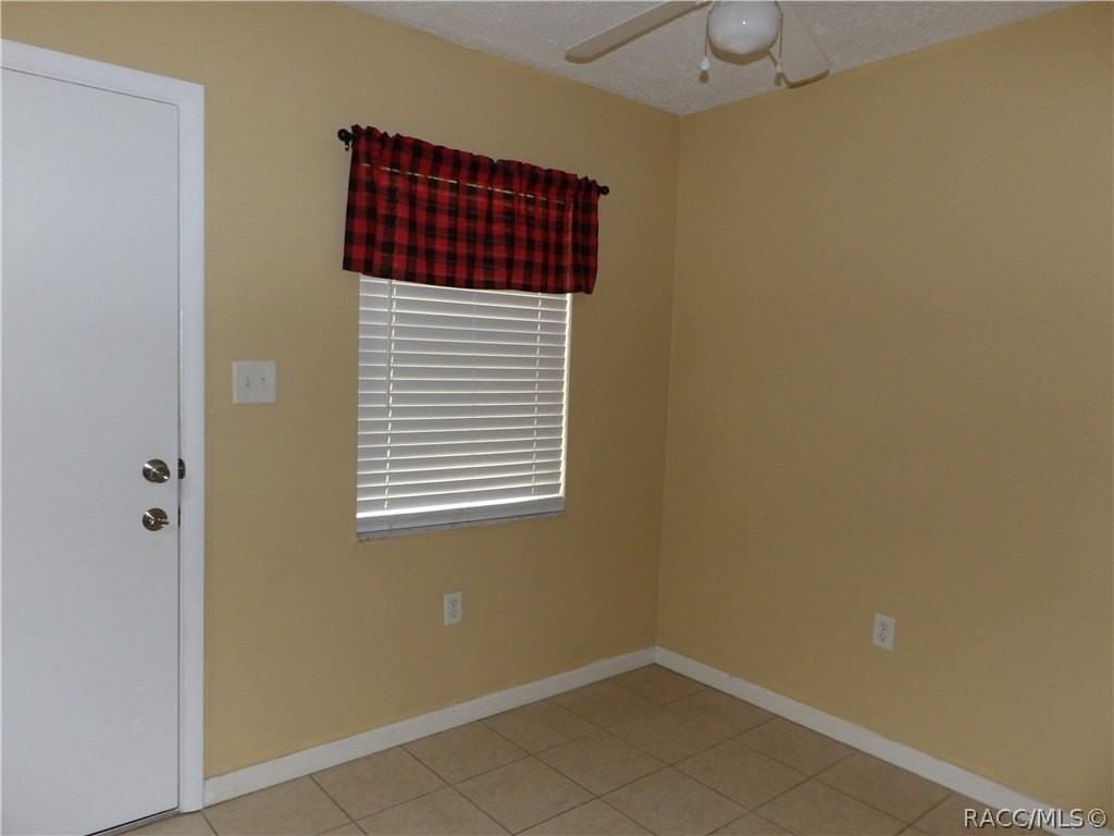 520 Independence Hwy - Photo 4 of 8