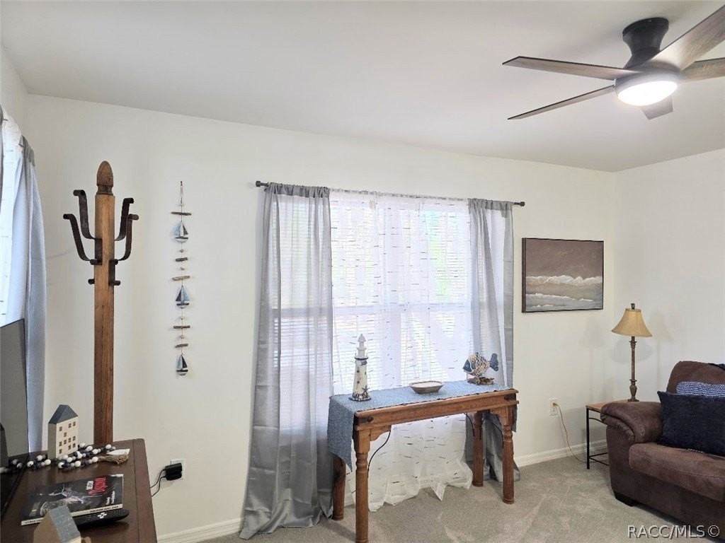 843 Se Mayo Dr - Photo 3 of 16