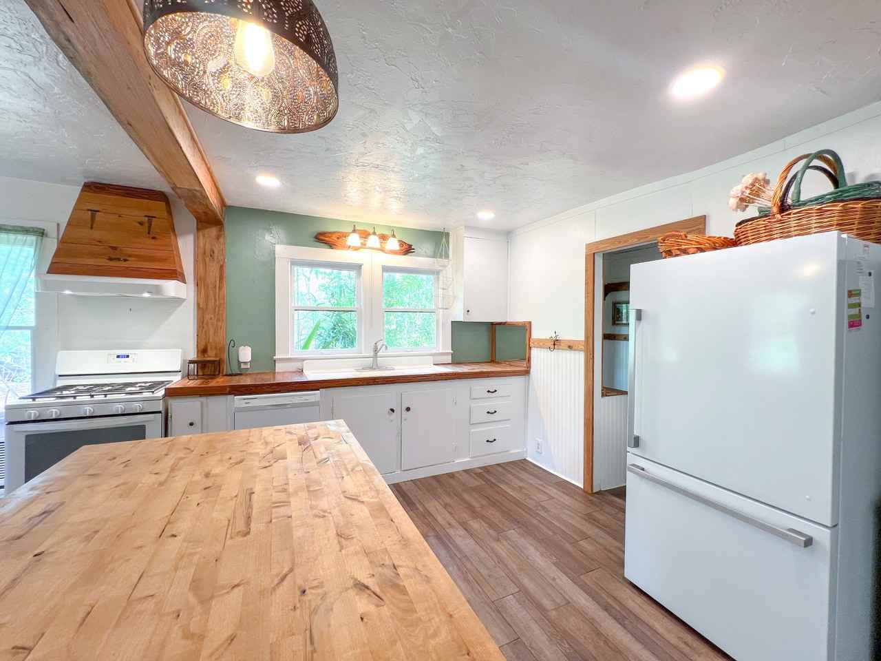11716 Ne 7th Ave - Photo 6 of 15