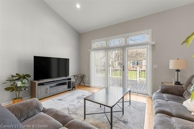 1062 Biddle Ave - Photo 3 of 28