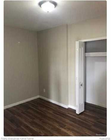 11625 Joseph Campau St - Photo 3 of 7