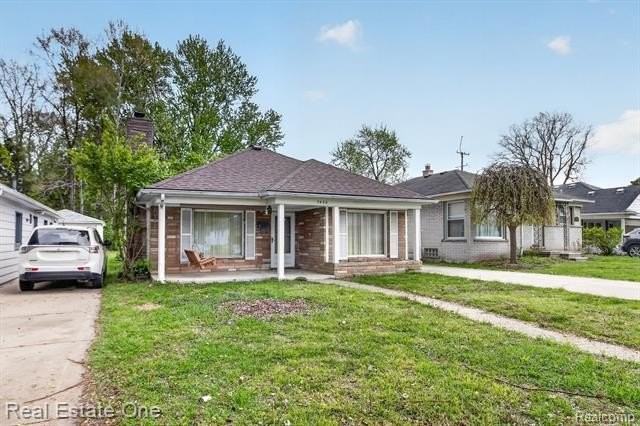 7420 Drexel St - Photo 2 of 30