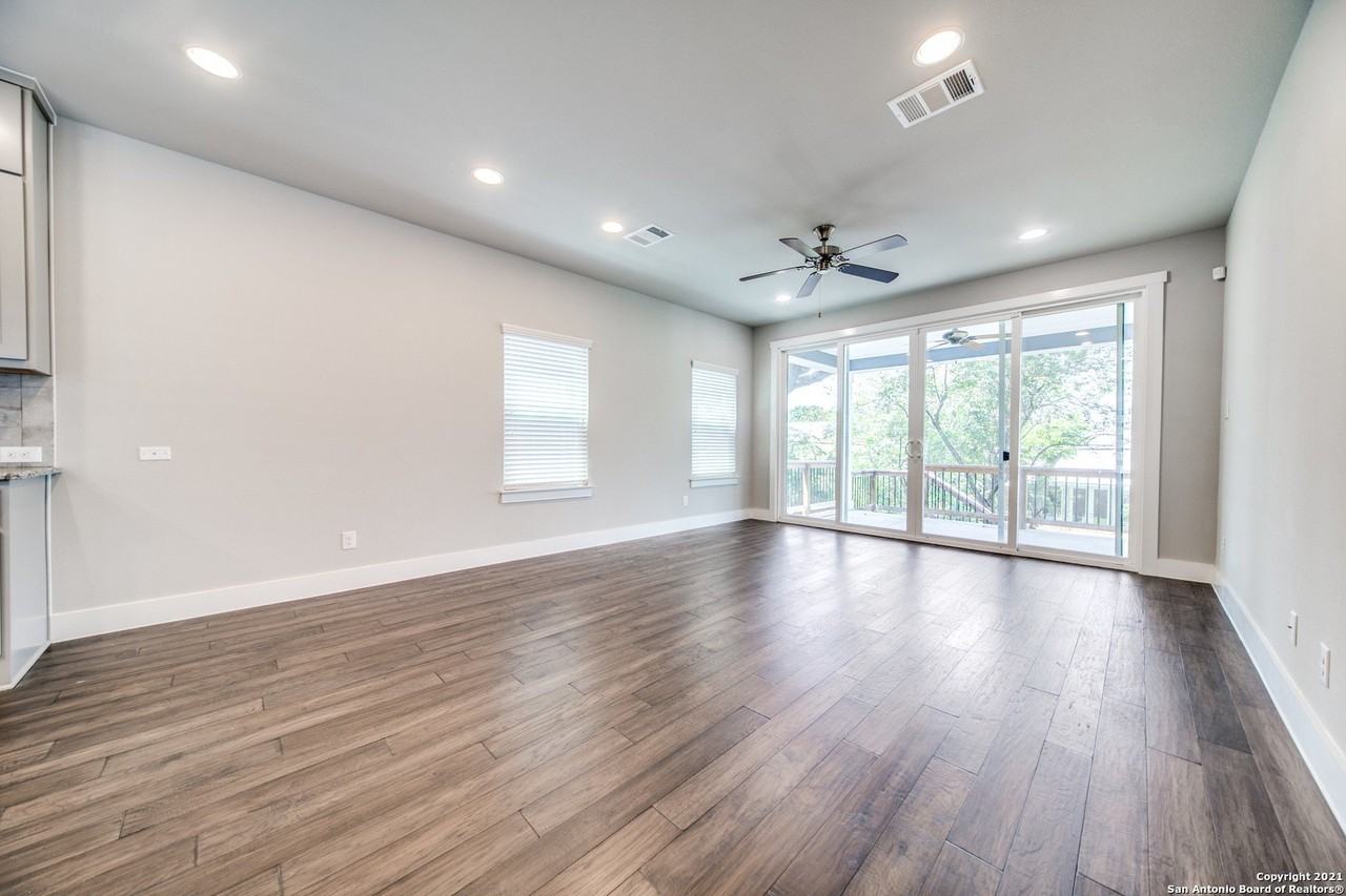 445 Natalen Ave - Photo 6 of 25