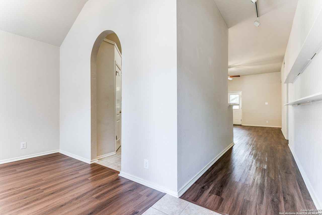 6014 Woodway Ct - Photo 5 of 23