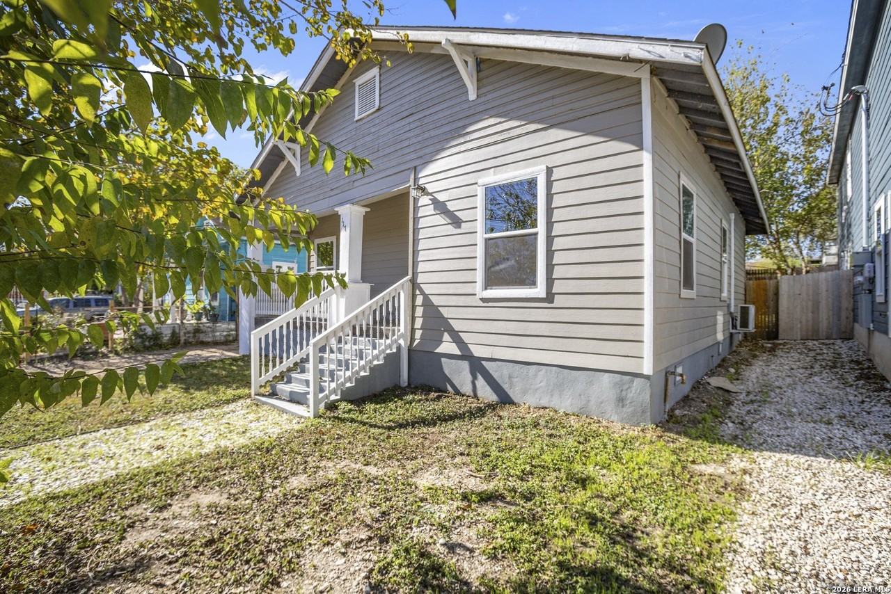 117 Magendie St - Photo 2 of 26