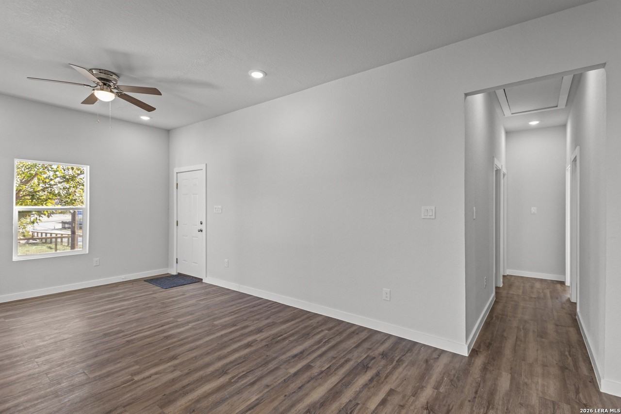 117 Magendie St - Photo 7 of 26