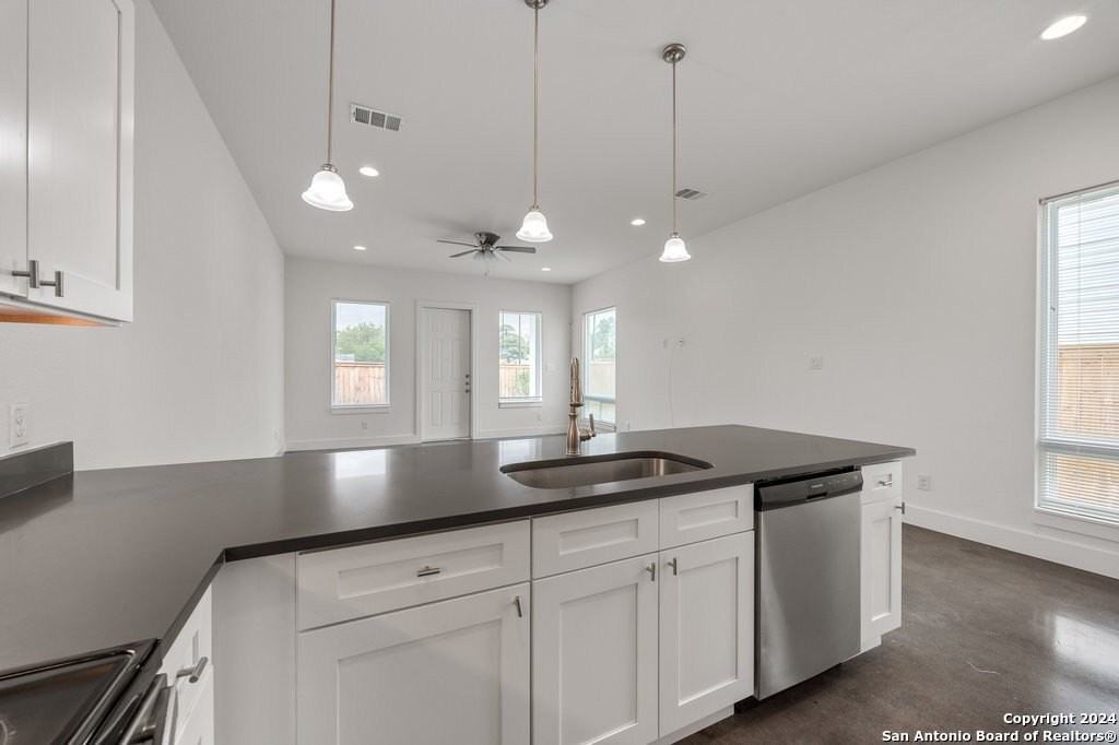 307 San Salvador Ave #101 - Photo 5 of 25