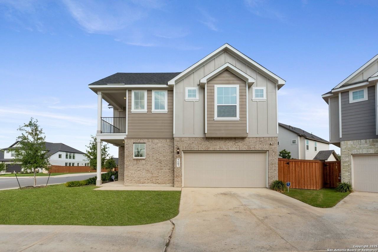 9607 Stillwater Pass - Photo 2 of 36
