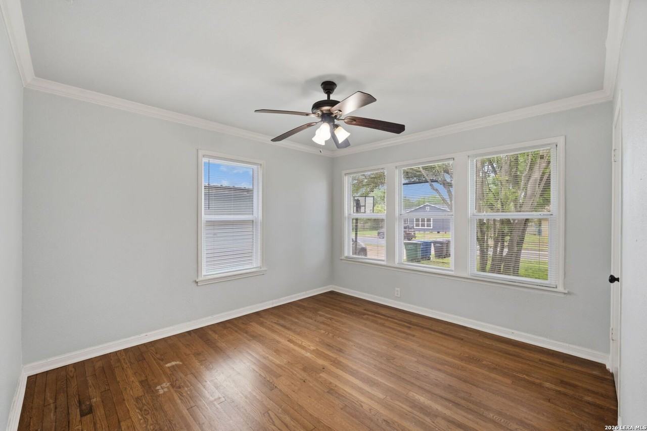 611 Kashmuir Pl - Photo 6 of 12
