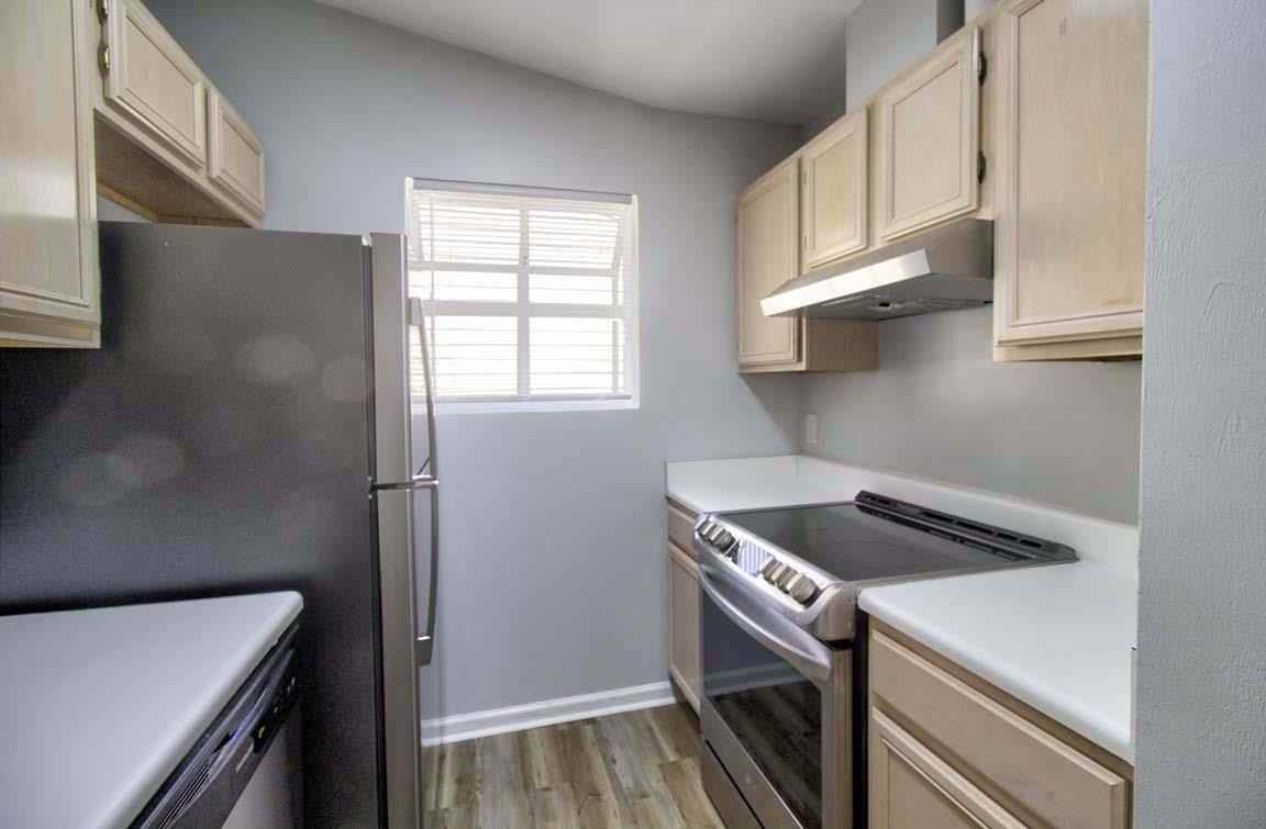 425 High Point Ln - Photo 7 of 17