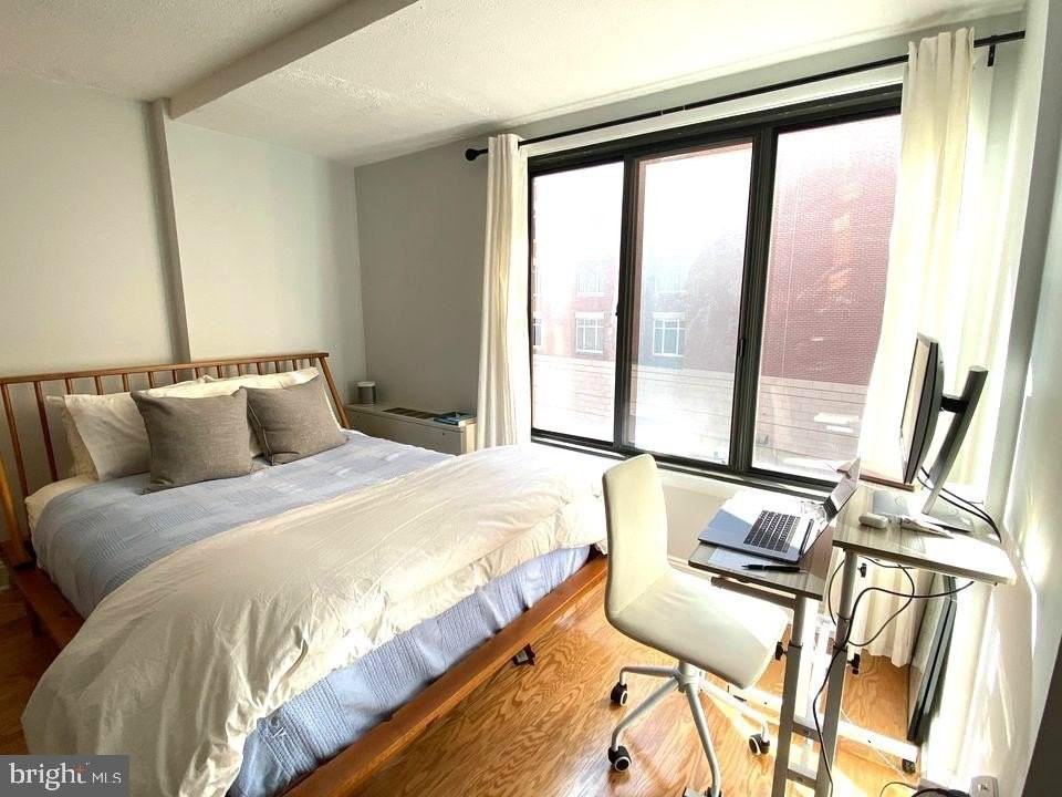 1440 N St Nw #405 - Photo 4 of 10