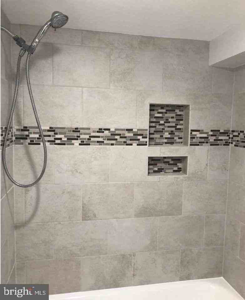 1440 N St Nw #405 - Photo 7 of 10