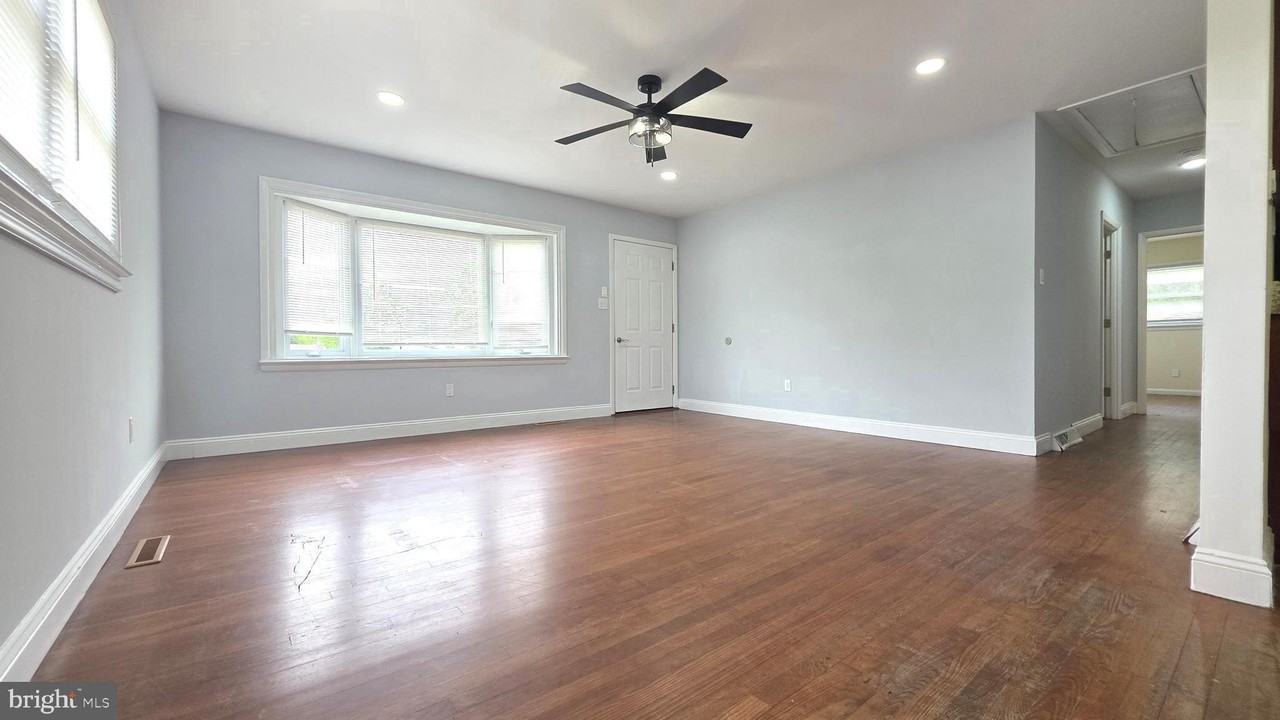361 David Hall Rd - Photo 5 of 38