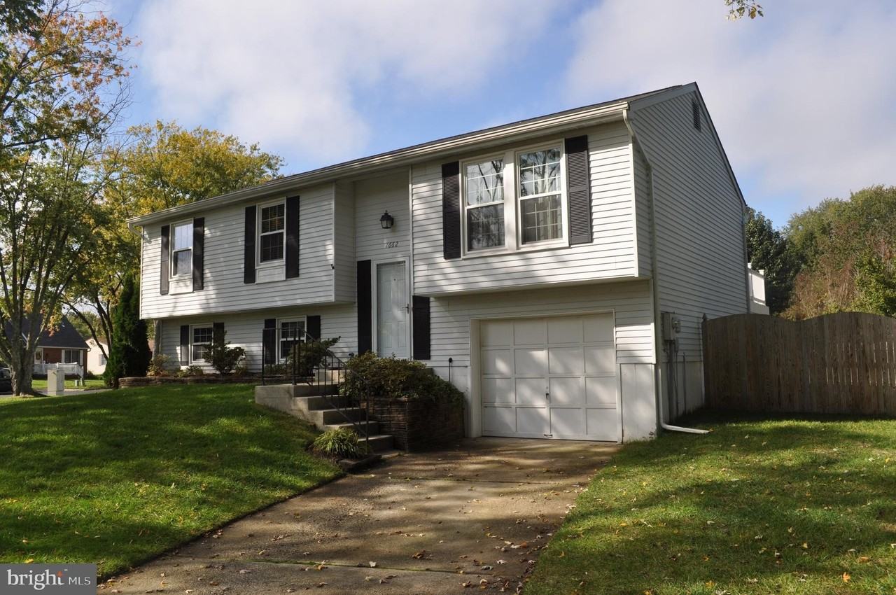 1662 Canonade Ct - Photo 2 of 17