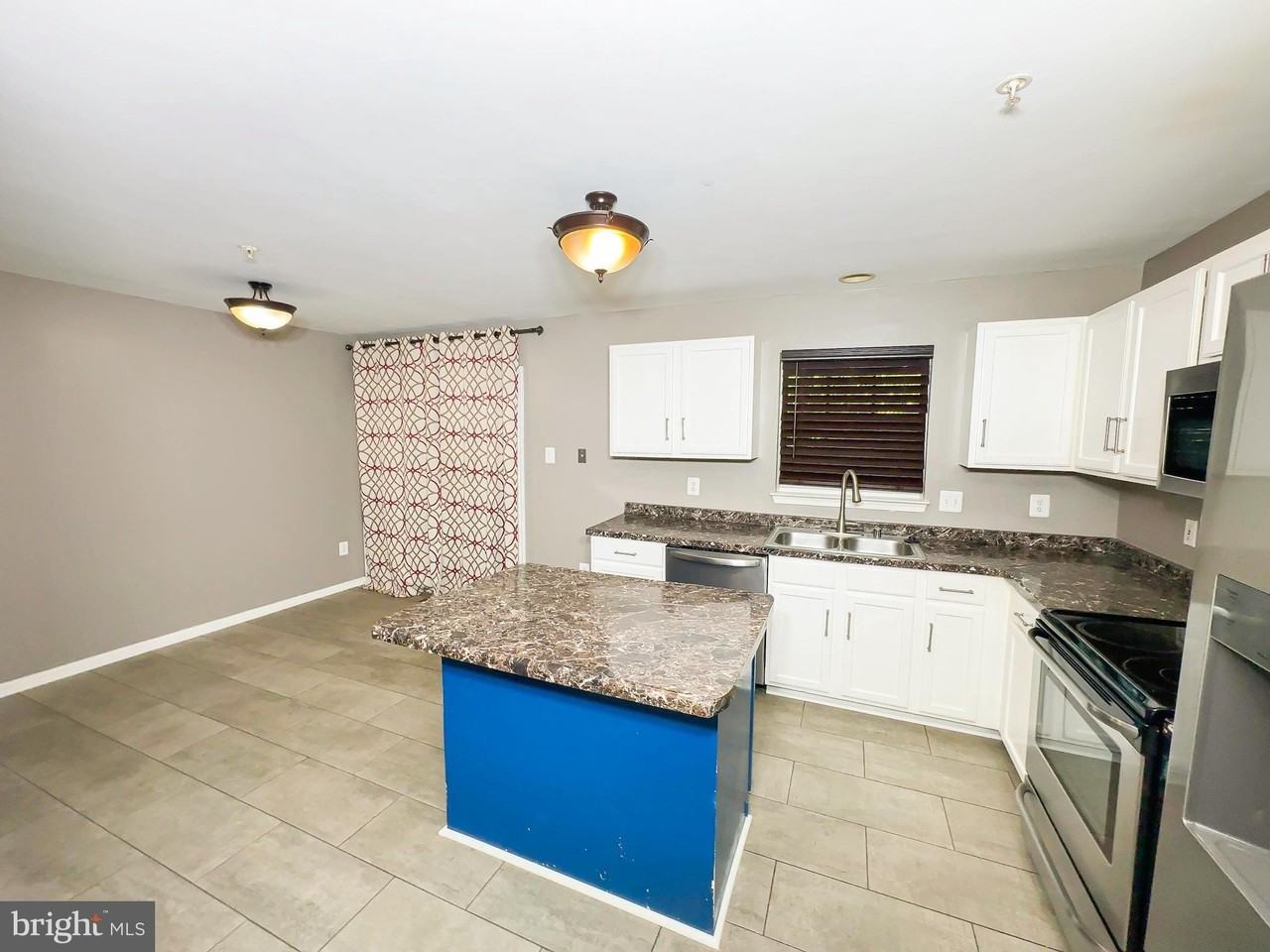 4826 Buxton Cir - Photo 7 of 33