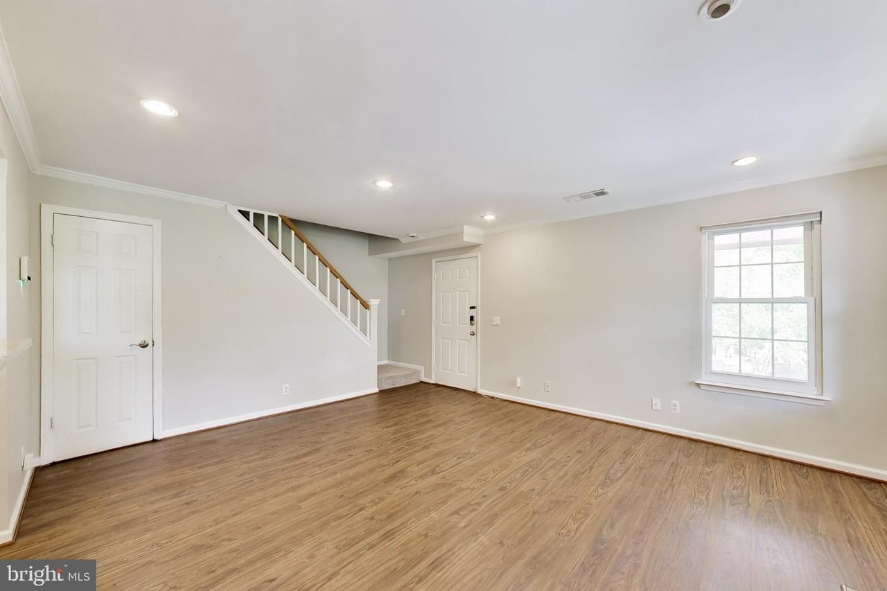 10821 Hampton Mill Ter #210 - Photo 5 of 29