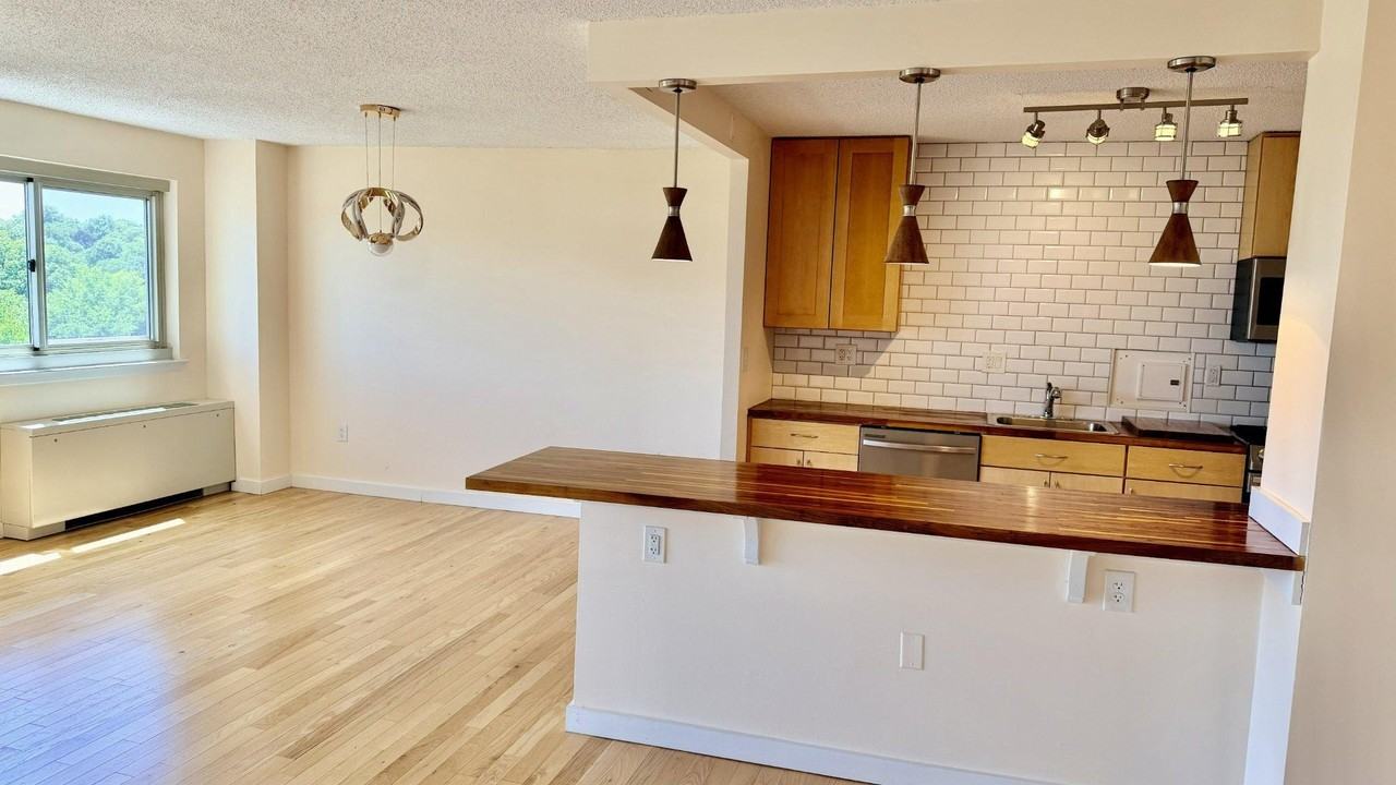 1225 Martha Custis Dr #1218 - Photo 6 of 27